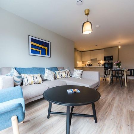 5 Star Brand New City Centre Apartment Belfast Exterior photo