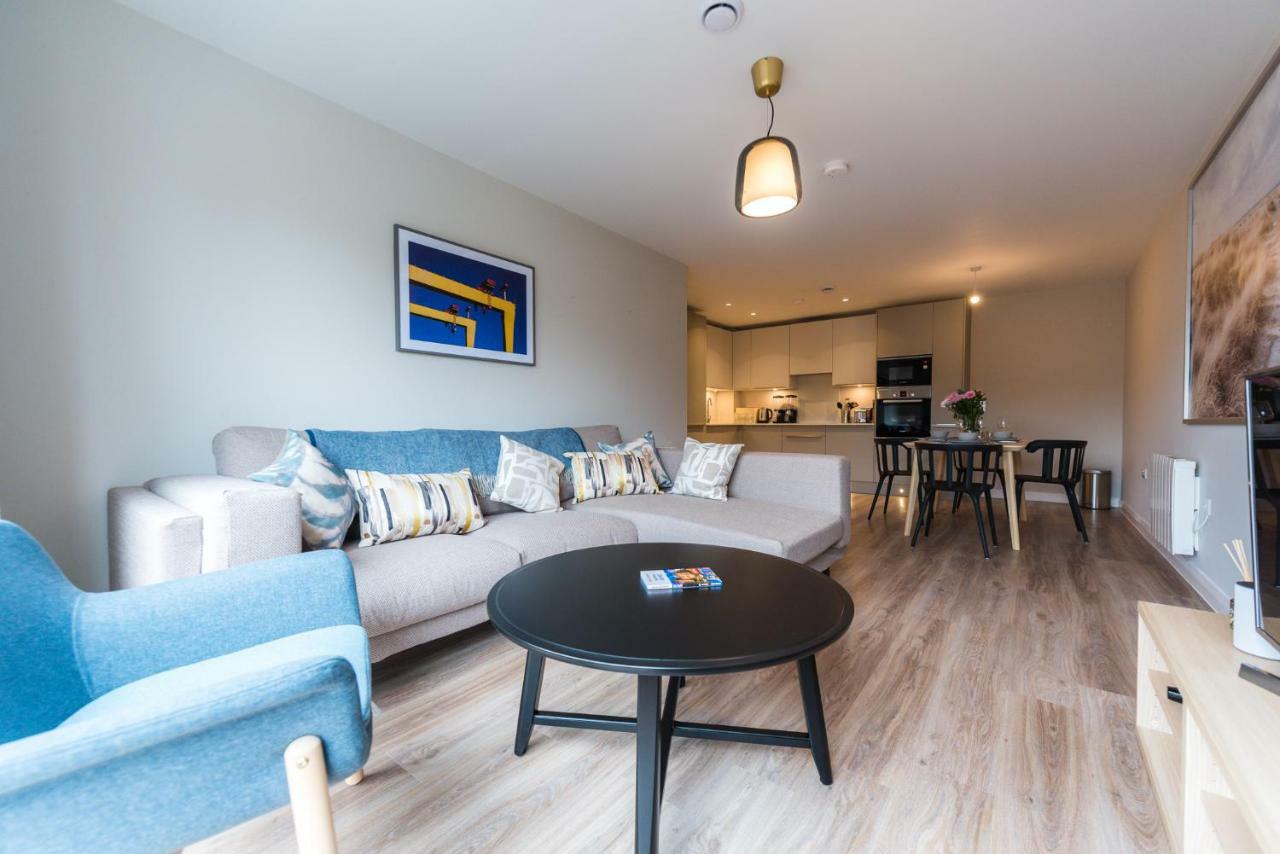 5 Star Brand New City Centre Apartment Belfast Exterior photo
