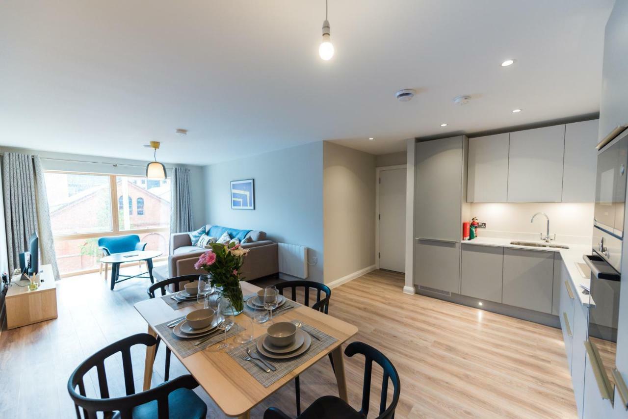 5 Star Brand New City Centre Apartment Belfast Exterior photo