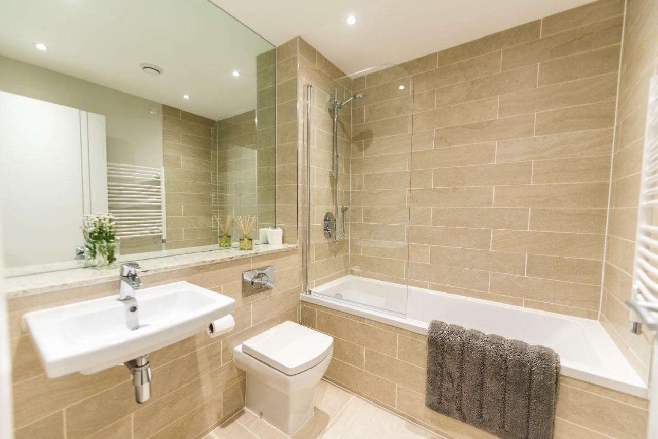5 Star Brand New City Centre Apartment Belfast Exterior photo