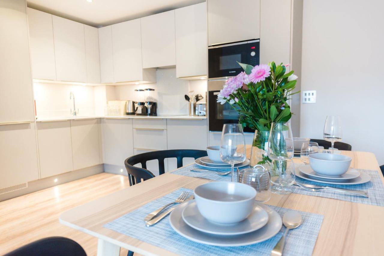 5 Star Brand New City Centre Apartment Belfast Exterior photo