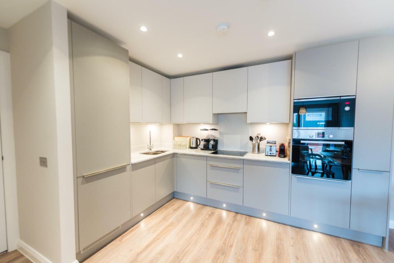 5 Star Brand New City Centre Apartment Belfast Exterior photo