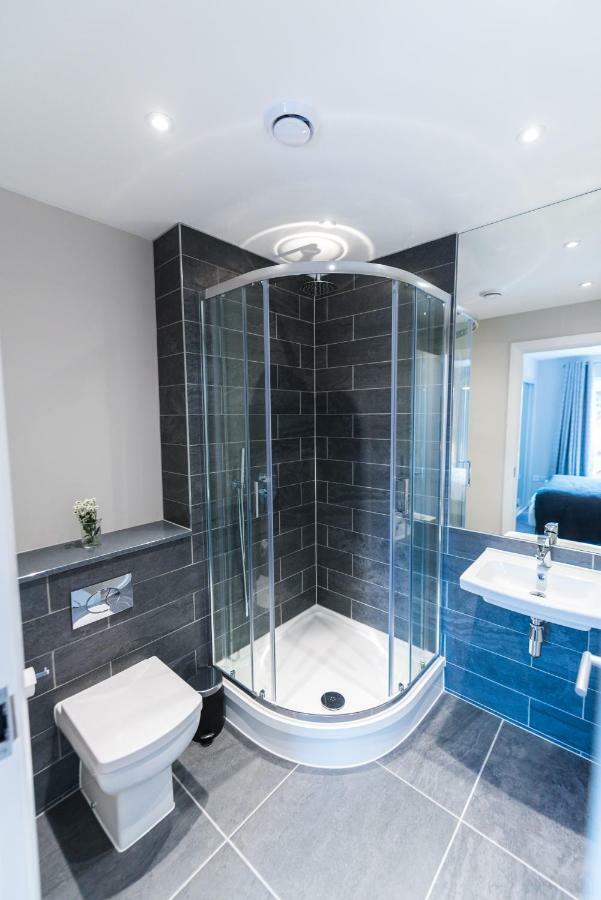 5 Star Brand New City Centre Apartment Belfast Exterior photo